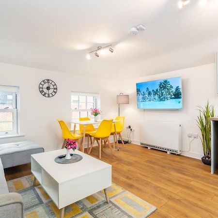 Town Center Apartment With 55” Smart Tv+Netflix Άντοβερ Εξωτερικό φωτογραφία