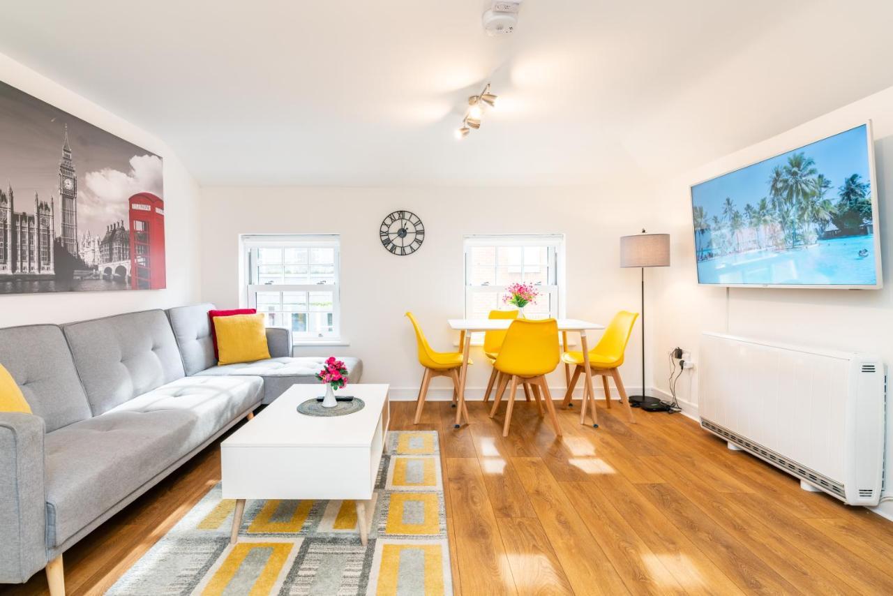 Town Center Apartment With 55” Smart Tv+Netflix Άντοβερ Εξωτερικό φωτογραφία
