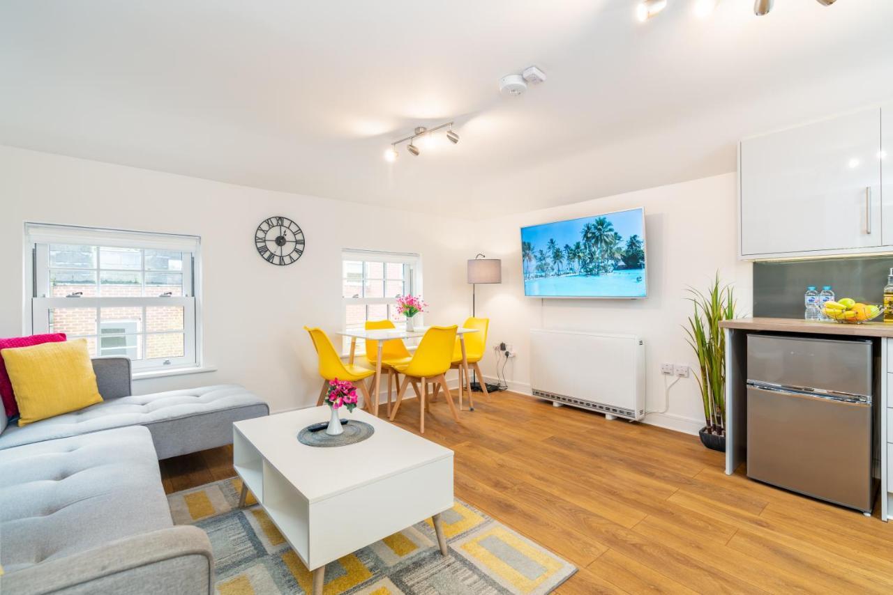 Town Center Apartment With 55” Smart Tv+Netflix Άντοβερ Εξωτερικό φωτογραφία