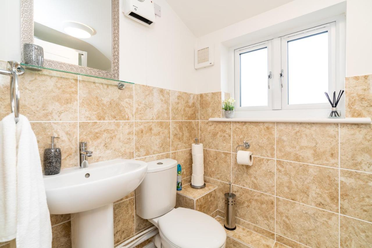 Town Center Apartment With 55” Smart Tv+Netflix Άντοβερ Εξωτερικό φωτογραφία